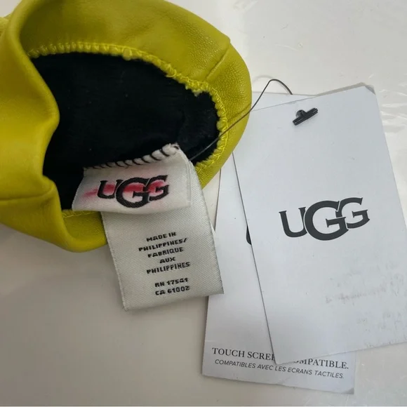 π NWT UGG Womenβs Leather Gloves π§€ Scrunched Logo Touchscreen | Size S - Picture 11 of 12